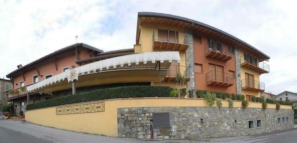 Aparthotel La Marina Resort Pontida